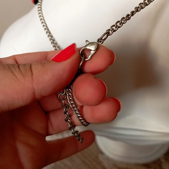 🎆 Black and Silver Statement Necklace - Picture 8 of 12